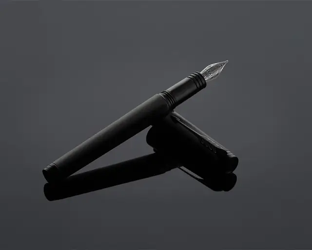 Parker 'Monochrome Black'